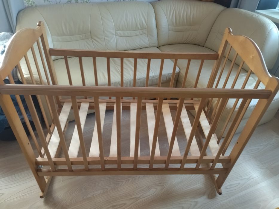 Кровать-качалка детская