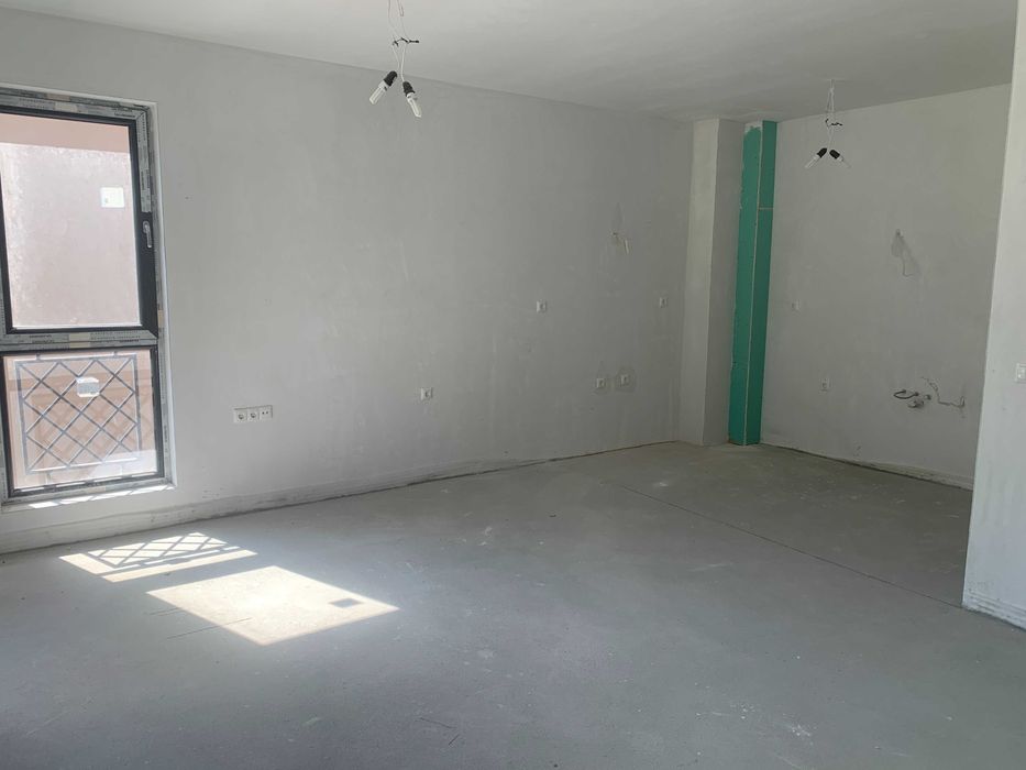 Продава се Двустаен апартамент в Карлово - 76 кв.м за 814 €/кв.м - Снимка #2