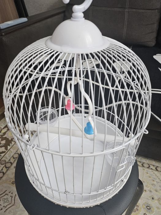 Клетка круглая белая