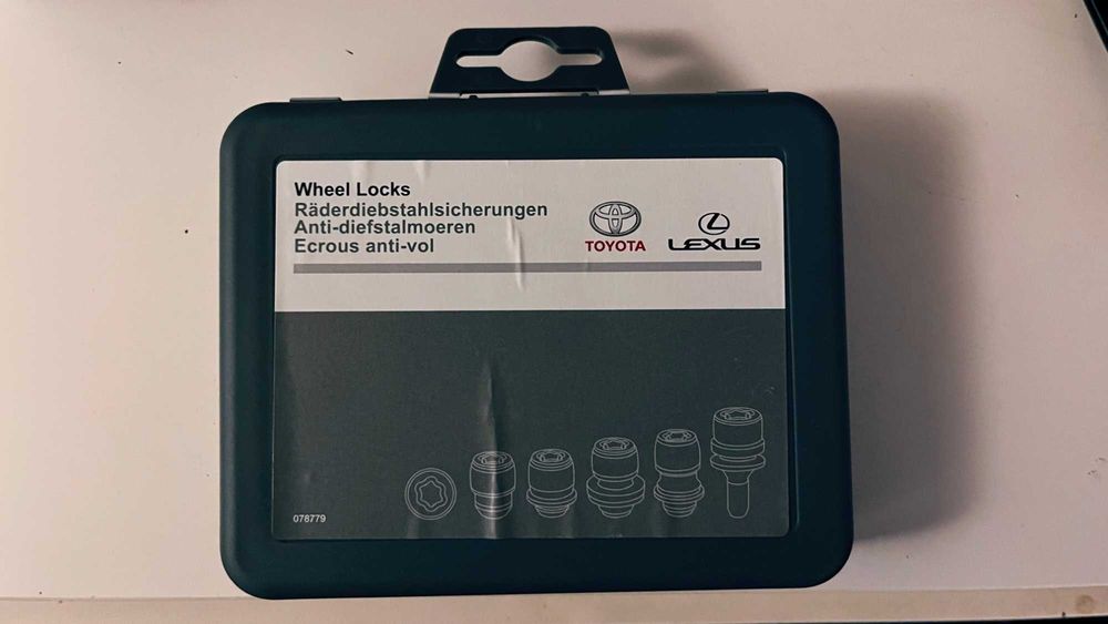 Оригинални секретни гайки Toyota / Lexus – PW456-00013