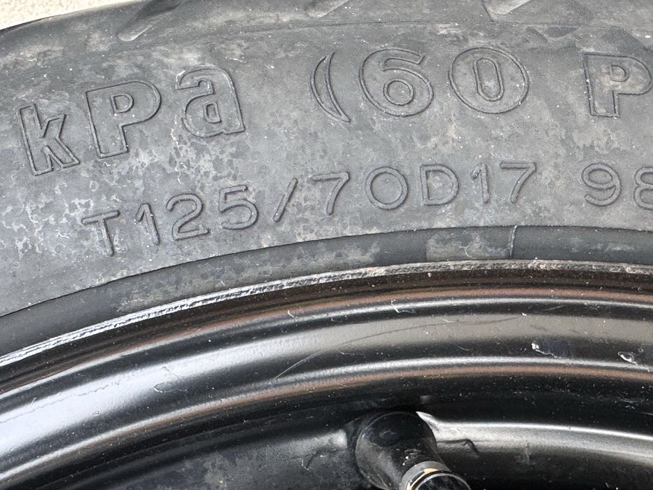 Патерица Toyota Avensis Corola Verso 17цола