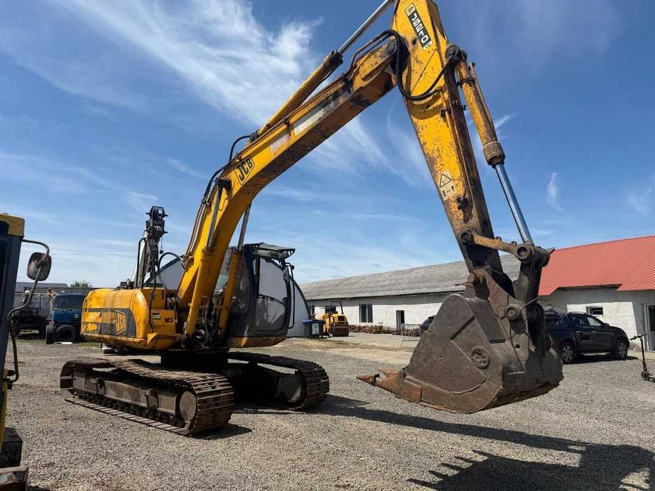 Senile excavator pe senile JCB JS210 LC piese