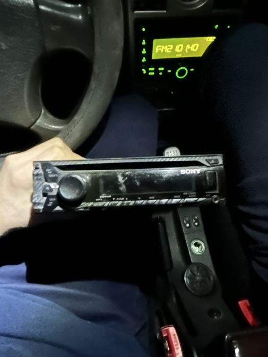 Магнитола сони продам