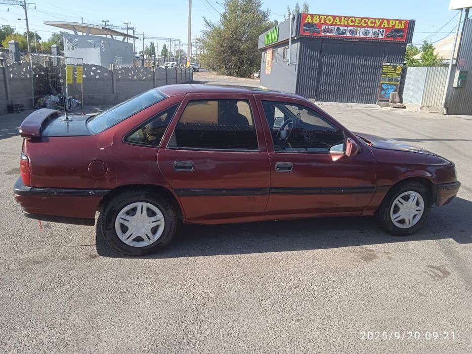 Продам машину  Опель вектра