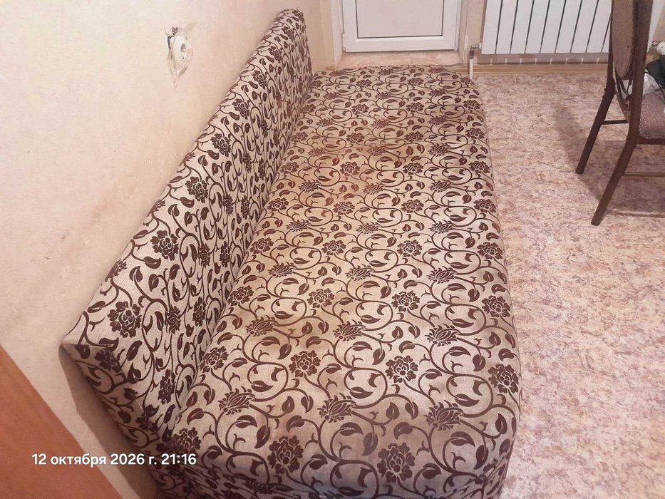 Отдам диван в хорошие руки