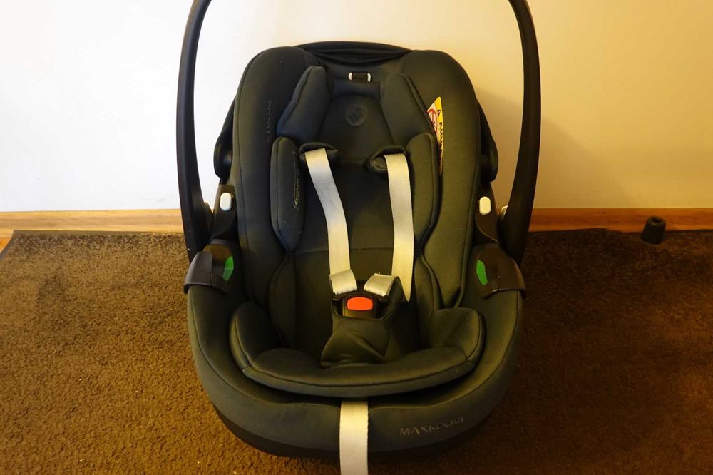 SCOICĂ AUTO – Maxi-Cosi Pebble 360 PRO, Essential Graphite