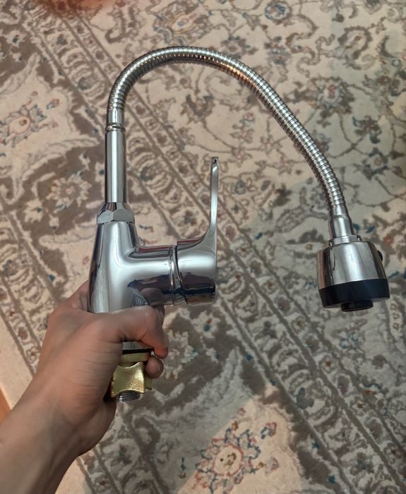 Кран для раковины