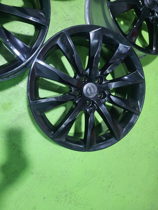 18 5x108 Volvo лети джанти 5х108 волво