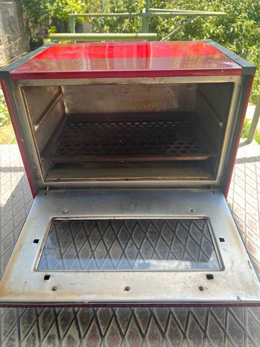 Электрическая духовая печь