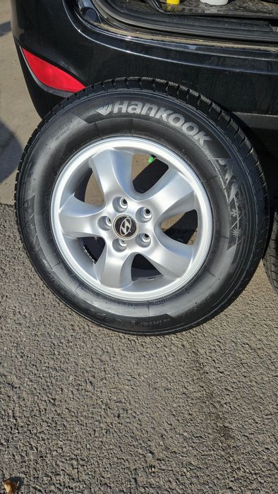 Джанти 16 цола Hyundai зимни гуми 215 70 16 Hankook