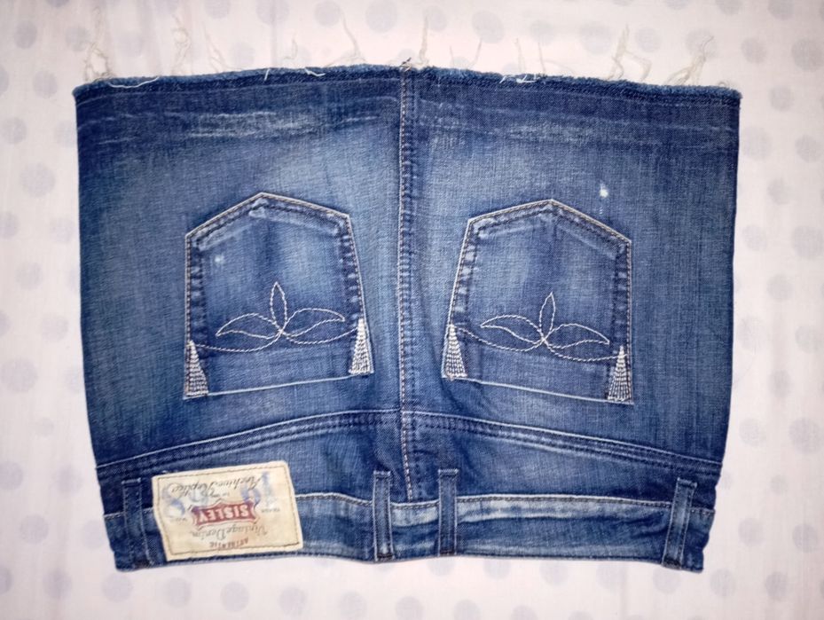 Дамска дънкова пола на марката Sisley