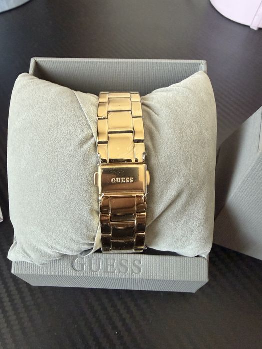 Дамски Часовник Guess Оригинален