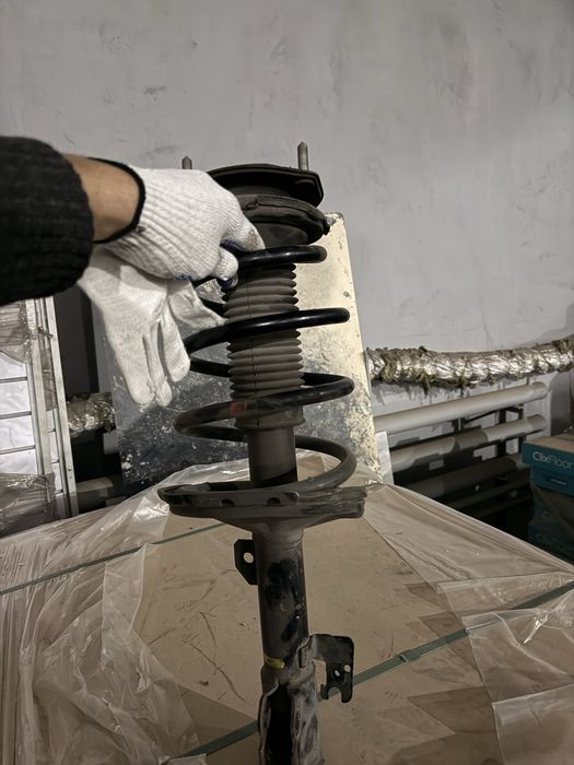 Стойки alphard 2шт привозные