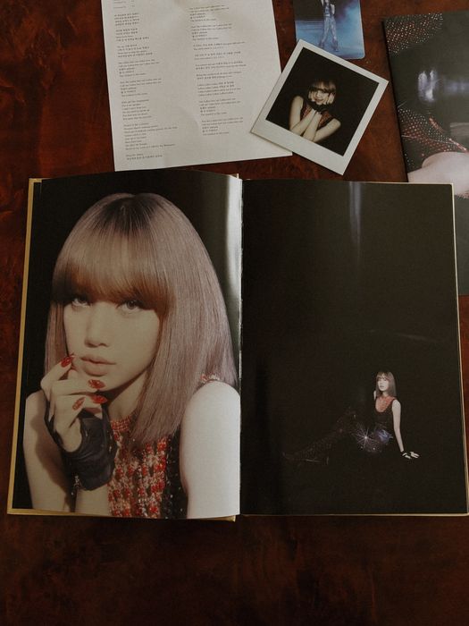 Альбом Lalisa/BLACKPINK