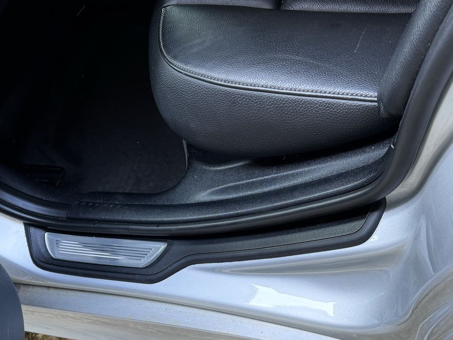 вътрешни прагове/лайсни “Individual” и  “///М” за бмв Е90/Е91