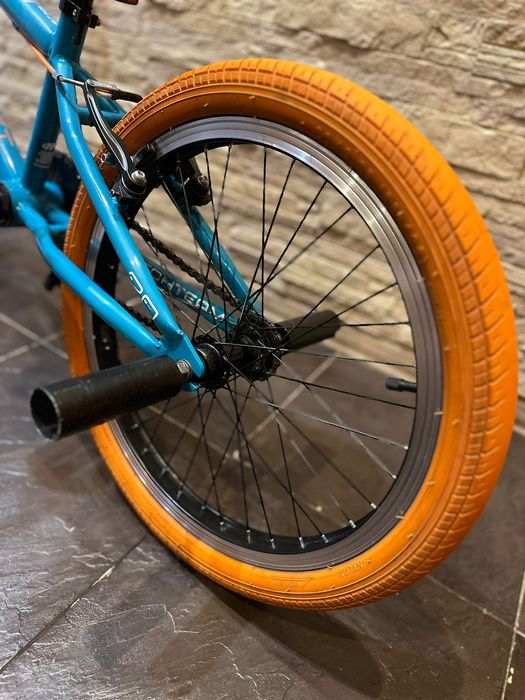 Велосипед трюковый BMX - подростковый.