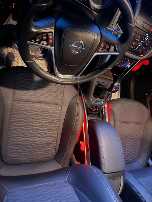 Продавам Opel Zafira Tourer 2.0 cdti