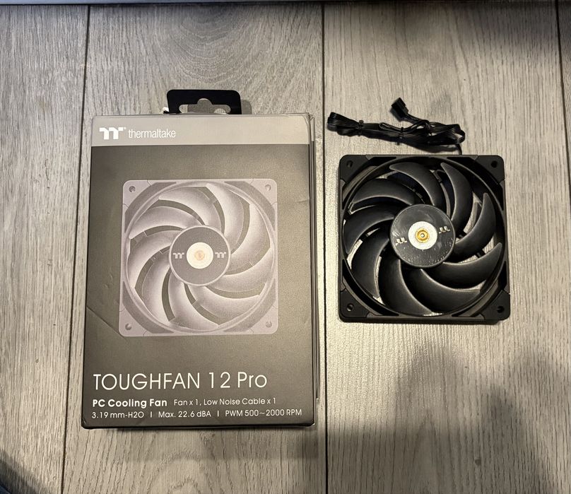 Корпусные вентеляторы thermaltake toughfan 12 pro 4шт