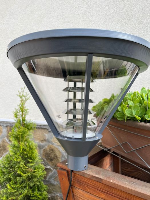 Парково , градинско осветително тяло