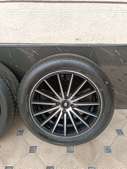 Vossen Diska Balon 215 55 R17 Holati Yaxshi