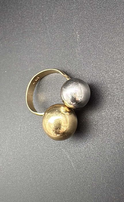 Dracula Amanet: Inel de aur 5,46Gr/14K.