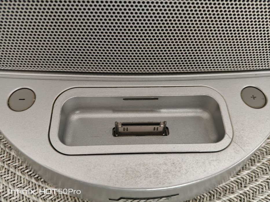 Bose sound dock boxa