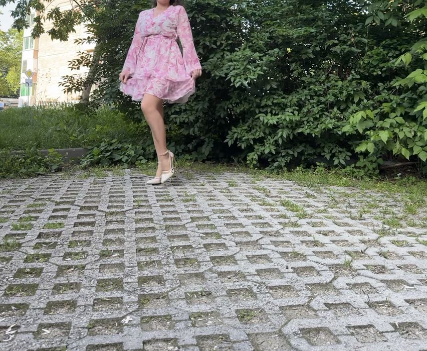 Дамска розова рокля