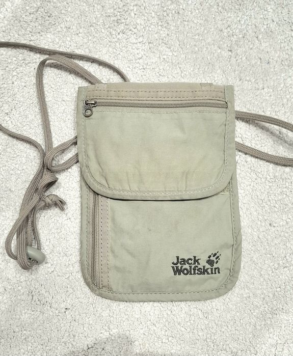 Чантичка -портмоне оригинал  Jack Wolfskin