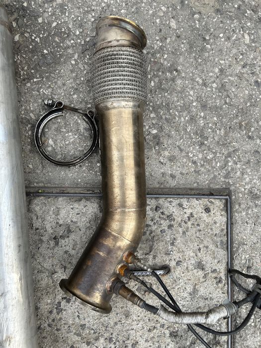 Даунпайп за 335d на 90мм