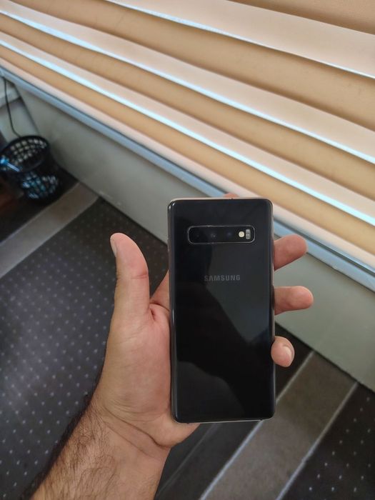 Samsung s10 8/128