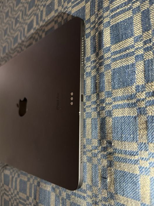 iPad Air 5 продаю