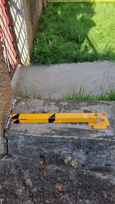 Stalpi blocare parcare