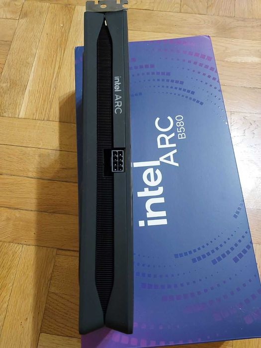 Intel Arc B580 12GB , видео карта