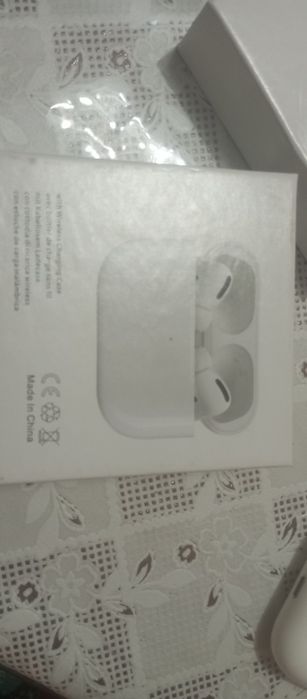 Наушник PRO 3 сотилати