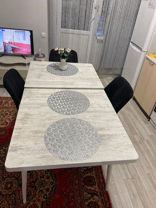 Продам стол со стульями