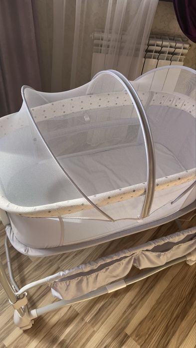 Детская колыбель-кроватка, манеж