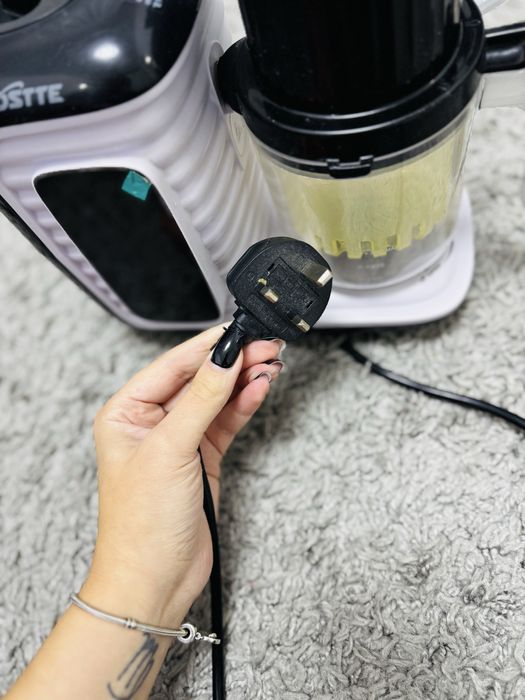 Aparat de gatit pentru bebelusi