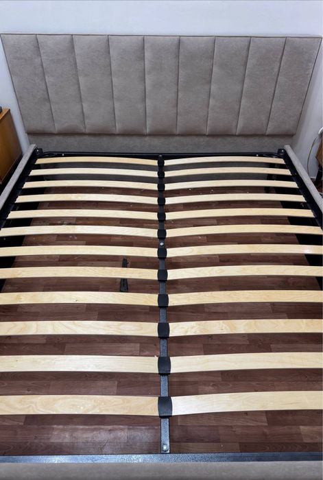 Двухспальна кровать 200х180