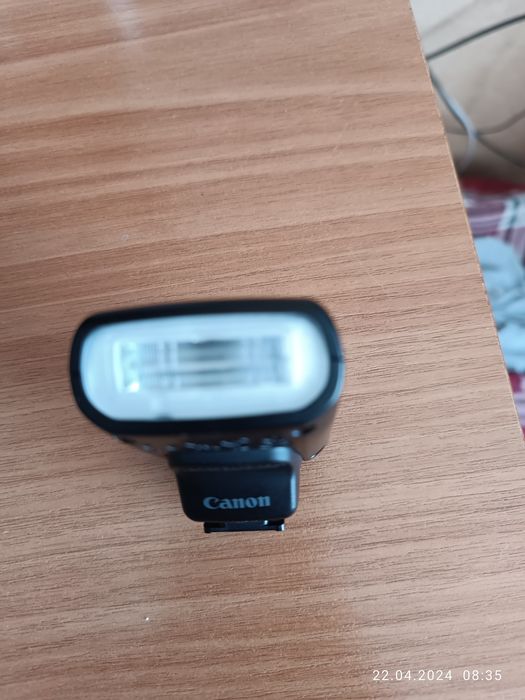 Фотовспышка Canon Speedlite 90EX