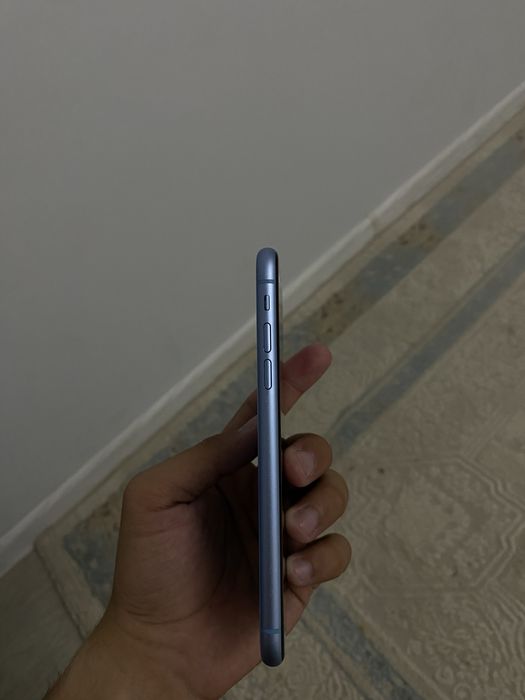 Айфон Хр 64 гб.