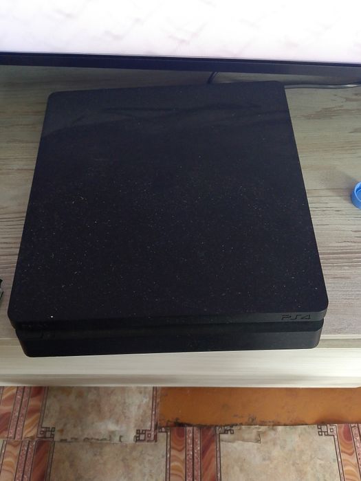 Продам сони плостейшен 4