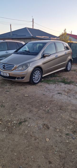 Vând sau schimb Mercedes b-class