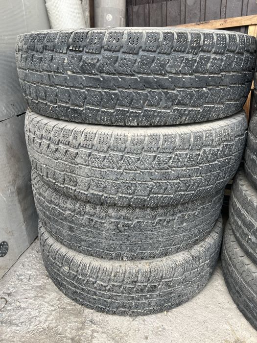 Продам б/у резину