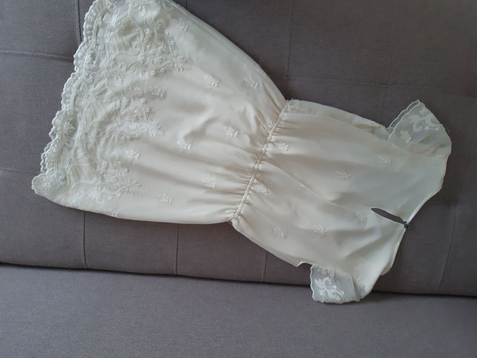 Rochie Bershka S/M ivory scurta
