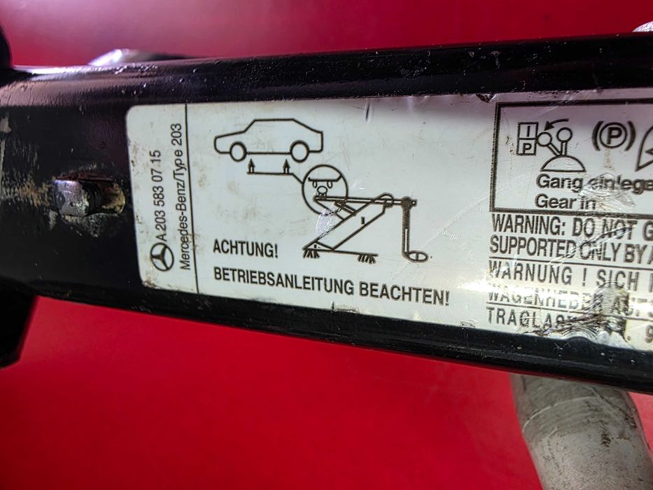 Cric AUTO OEM Mercedes C-Class W203 A Class B-Class CLA