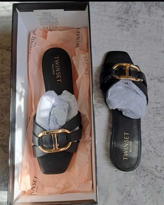 TWINSET Oval T-plaque leather slides