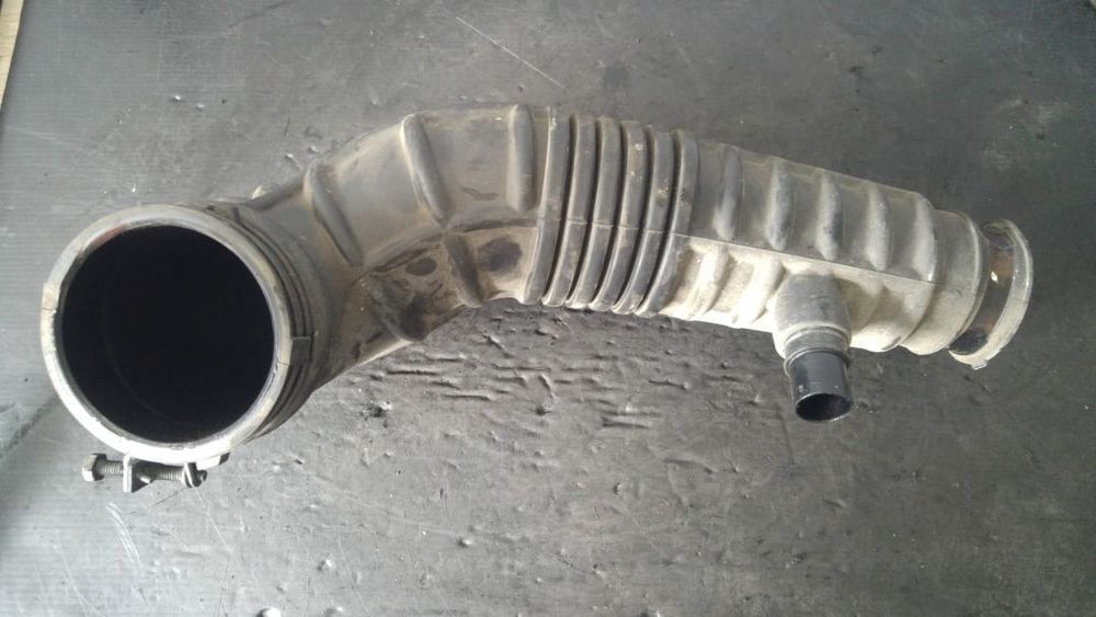 Furtun intercooler 2.0 d ssangyong rexton w 23721-08d00
