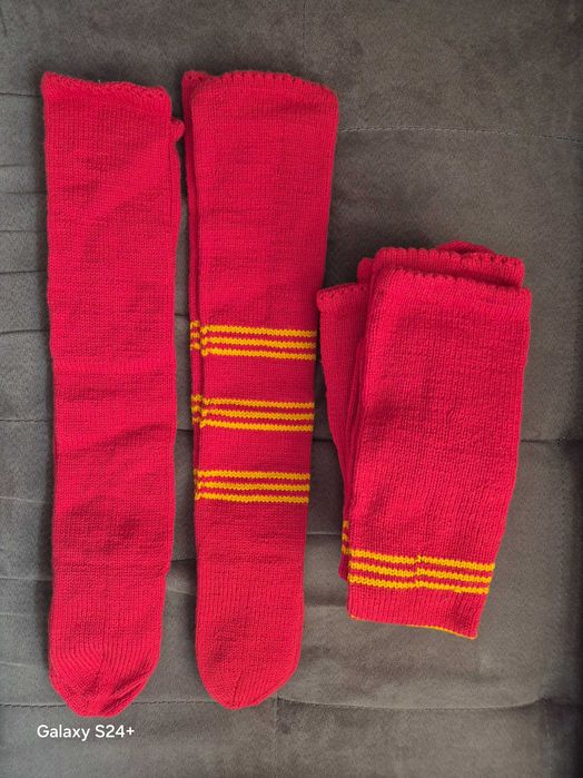 Чорапи за български народни танци със и без шарка.