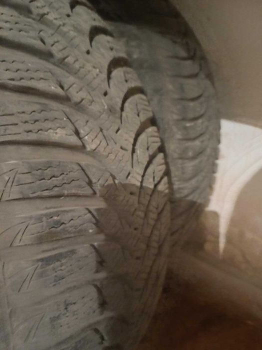 4 зимни гуми с джанти