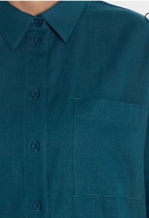 Рубашка женская продаётся